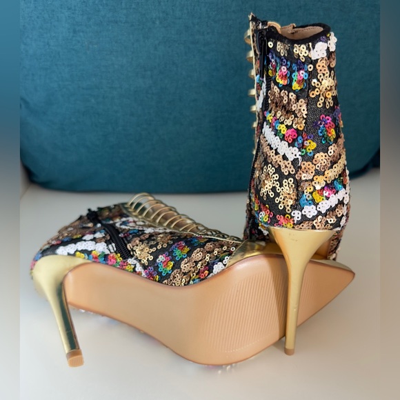 Full On Glam Gold Multicolored Sequined Stiletto Booties - Faux Lace Up - Sz 7 - Picture 8 of 16